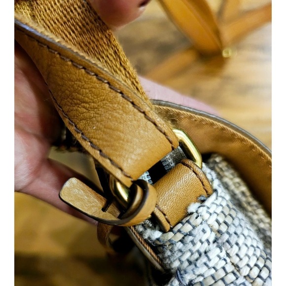 Fossil Textile n Cowhide soft leather crossbody. Beige. Boho. Hippie. Romantic. - Picture 6 of 13